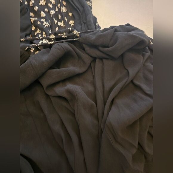 Reformation Carina Wrapping Midi Dress Black And White Size Small - Picture 5 of 13